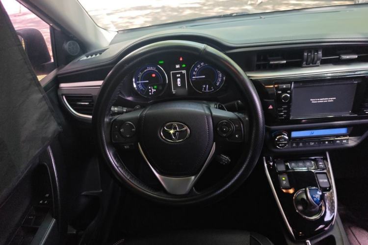 Used Toyota Levin 2016 Dual-Engine 1.8H V E-CVT Luxury Edition Steering Wheel