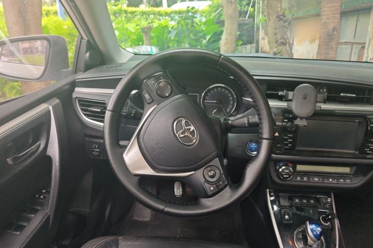 Used Toyota Levin 2016 Dual-Engine 1.8H V E-CVT Luxury Edition Steering Wheel