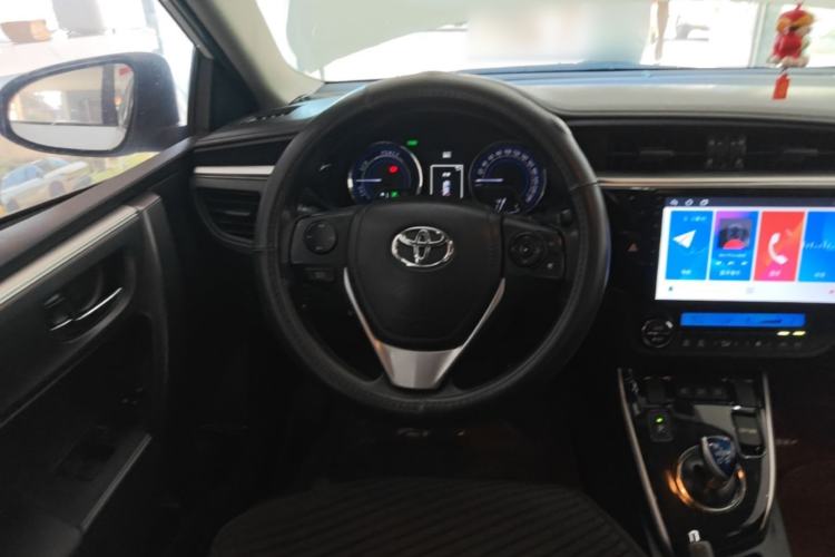 Used Toyota Levin 2016 Dual-Engine 1.8H GS E-CVT Elite Model with Sunroof Steering Wheel