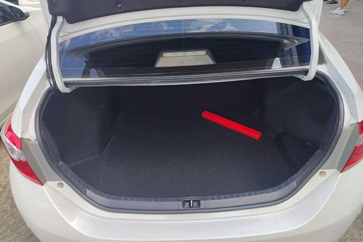 Used Toyota Levin 2016 1.6G CVT Elite Edition Trunk