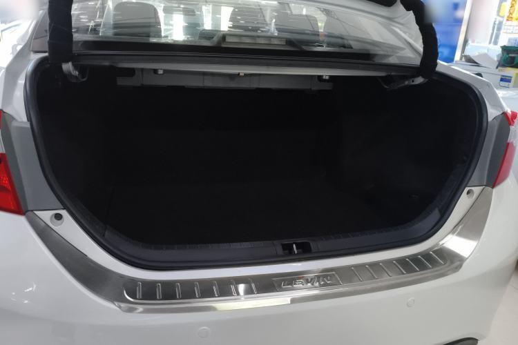 Used Toyota Levin 2016 1.6G CVT Elite Edition Trunk