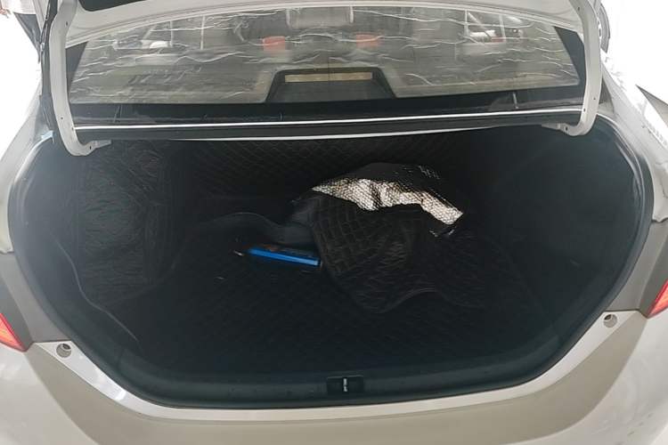 Used Toyota Levin 2016 1.6G CVT Elite Edition Trunk