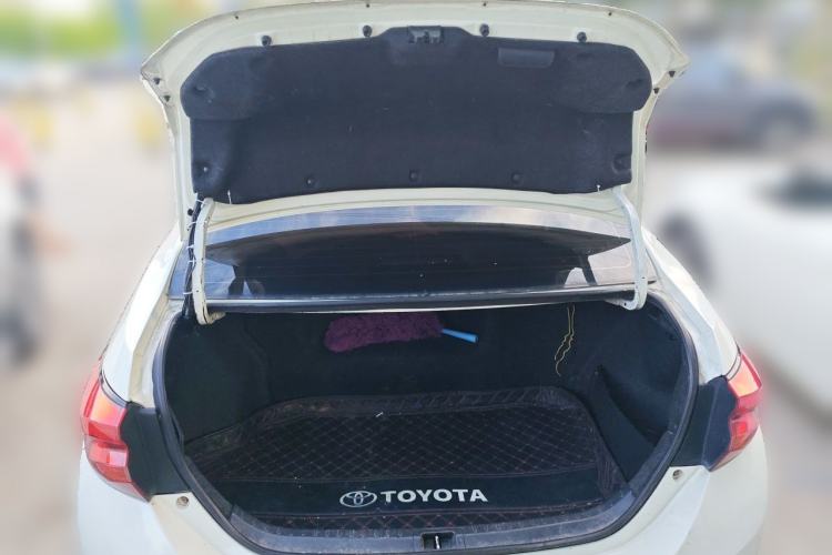 Used Toyota Levin 2016 Dual-Engine 1.8H GS E-CVT Elite Model with Sunroof Trunk
