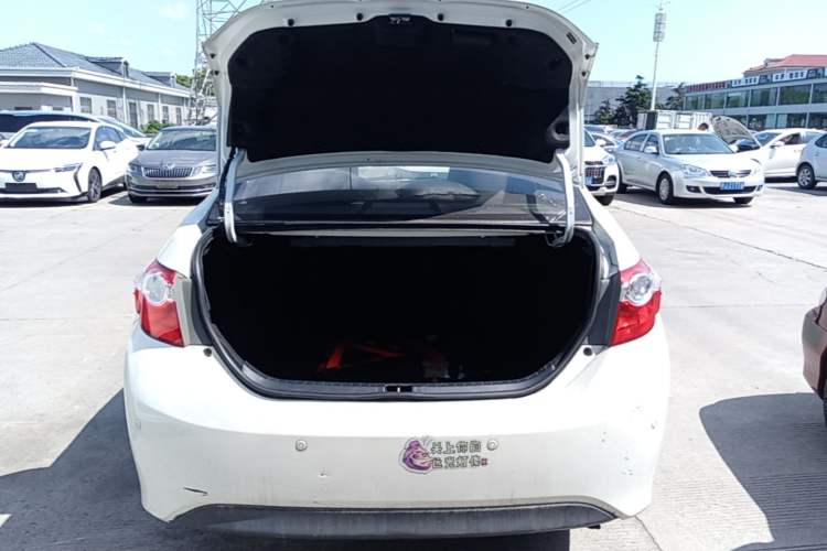Used Toyota Levin 2016 1.6G CVT Elite Edition Trunk
