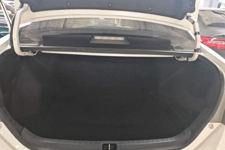 Used Toyota Levin 2016 1.6G CVT Elite Edition Trunk