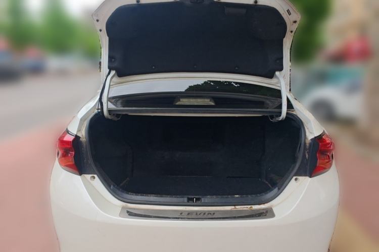 Used Toyota Levin 2016 Dual-Engine 1.8H GS E-CVT Elite Model with Sunroof Trunk