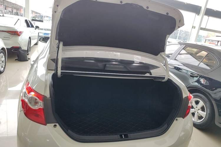 Used Toyota Levin 2016 1.6G CVT Elite Edition Trunk