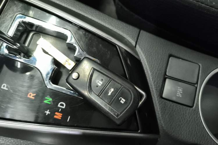 Used Toyota Levin 2016 1.6G CVT Elite Edition Vehicle Key