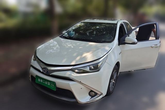 Ojetý Toyota Levin 2016 Dual-Engine 1.8H GS E-CVT Elite Model with Sunroof