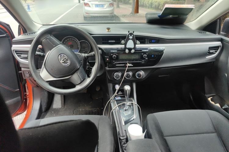 Used Toyota Levin 2016 1.6G CVT Elite Edition Center Console