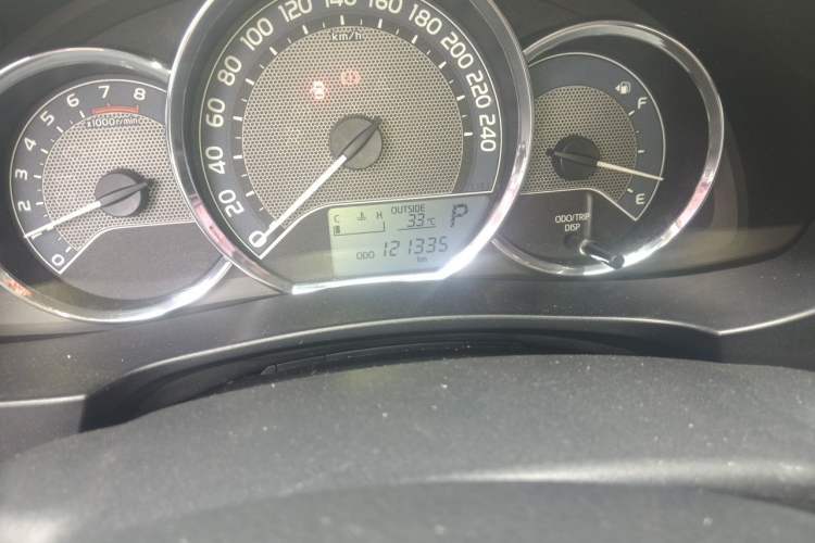 Used Toyota Levin 2016 1.6G CVT Elite Edition Odometer Close Up