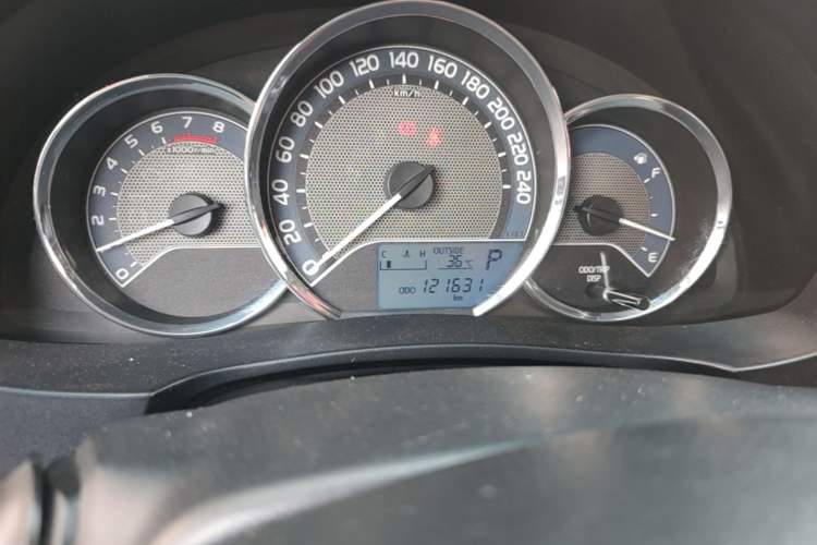 Used Toyota Levin 2016 1.6G CVT Elite Edition Odometer Close Up