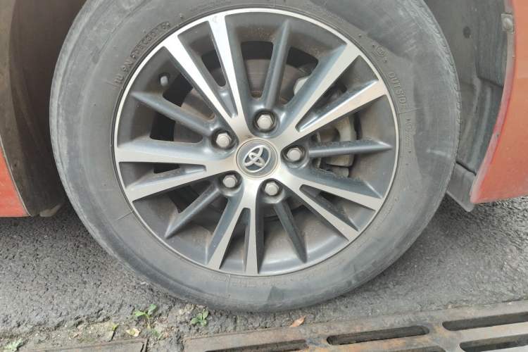 Used Toyota Levin 2016 1.6G CVT Elite Edition Right Front Wheel Hub