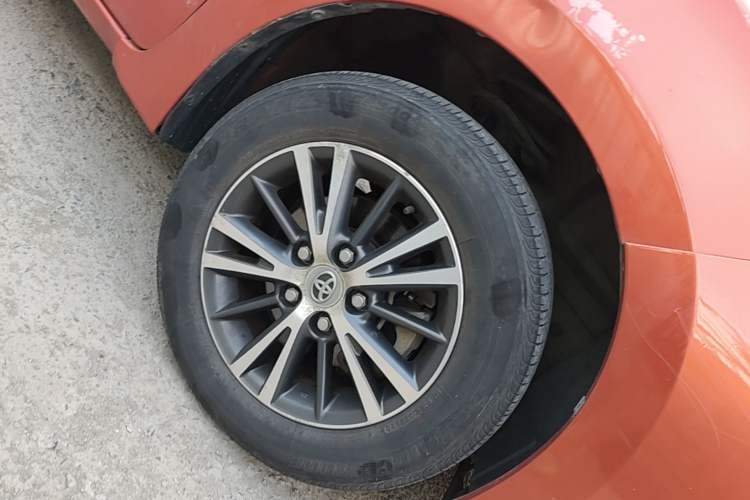 Used Toyota Levin 2016 1.6G CVT Elite Edition Right Front Wheel Hub
