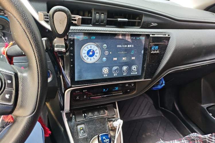 Used Toyota Levin 2017 Revised Dual-Engine 1.8H GS E-CVT Elite Sunroof Version China V Standard Audio And AC Panel