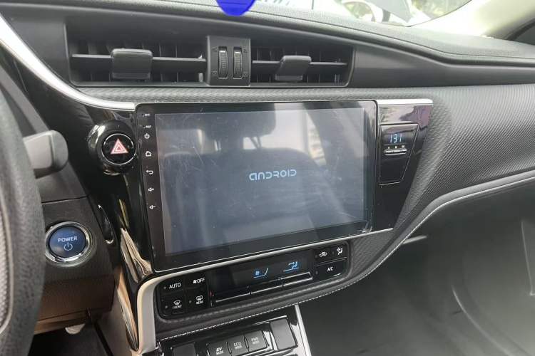 Used Toyota Levin 2017 Revised Dual-Engine 1.8H GS E-CVT Elite Sunroof Version China V Standard Audio And AC Panel
