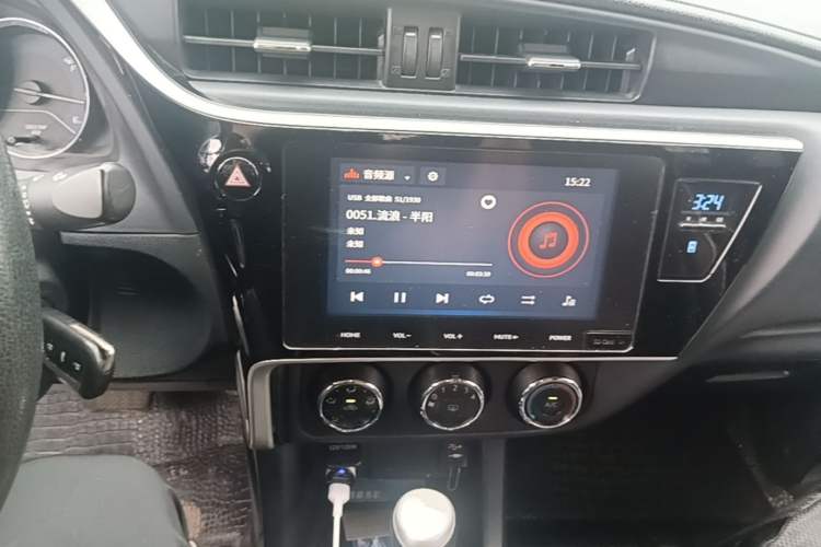 Used Toyota Levin 2017 Revised 185T CVT Elite Edition China V Standard Audio And AC Panel