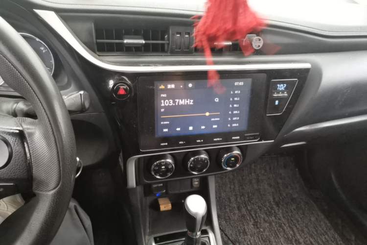 Used Toyota Levin 2017 Revised 185T CVT Elite Edition China V Standard Audio And AC Panel