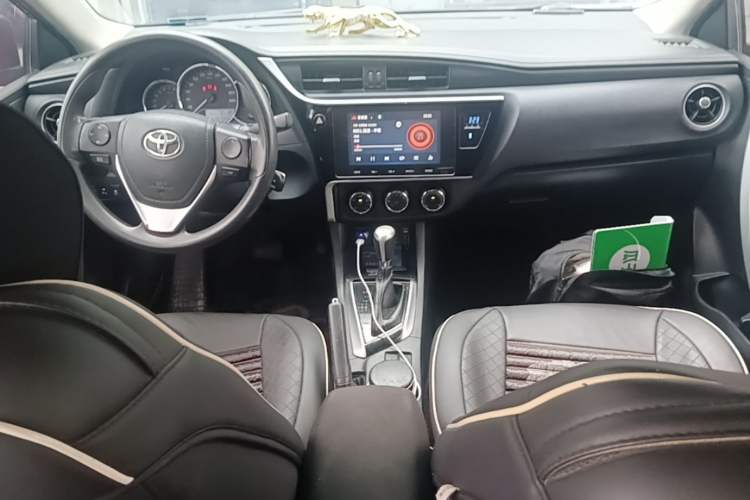 Used Toyota Levin 2017 Revised 185T CVT Elite Edition China V Standard Center Console