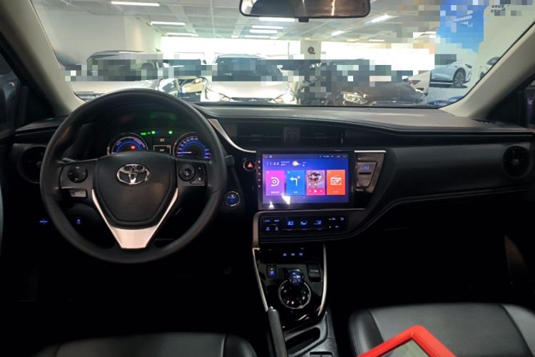 Used Toyota Levin 2017 Revised Dual-Engine 1.8H GS E-CVT Elite Sunroof Version China V Standard Center Console