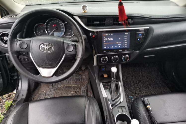 Used Toyota Levin 2017 Revised 185T CVT Elite Edition China V Standard Center Console