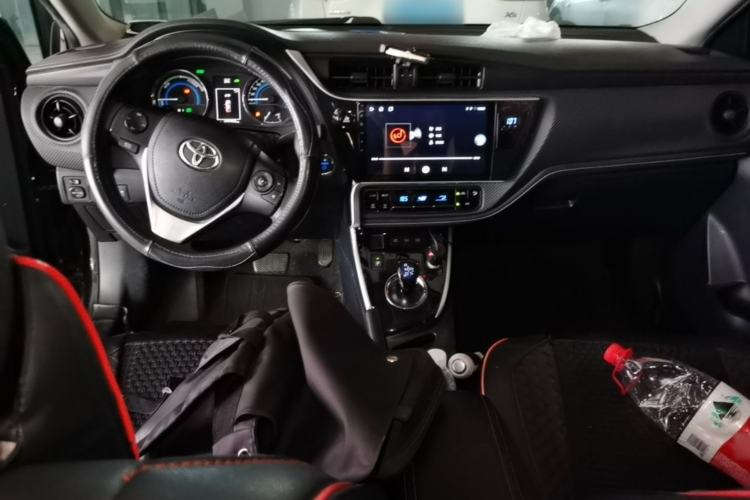 Used Toyota Levin 2017 Revised Dual-Engine 1.8H GS E-CVT Elite Sunroof Version China V Standard Center Console