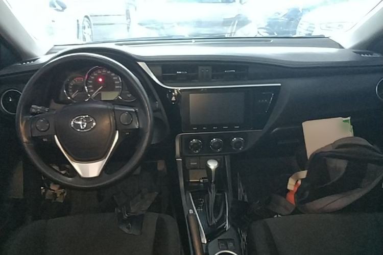 Used Toyota Levin 2017 Revised 185T CVT Elite Edition China V Standard Center Console