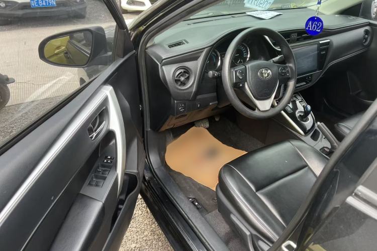 Used Toyota Levin 2017 Revised Dual-Engine 1.8H GS E-CVT Elite Sunroof Version China V Standard Driver Seat