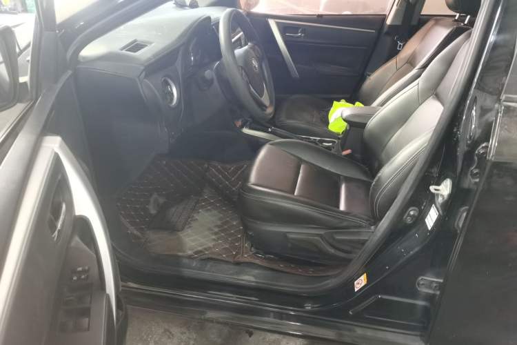 Used Toyota Levin 2017 Revised 185T CVT Elite Edition China V Standard Driver Seat