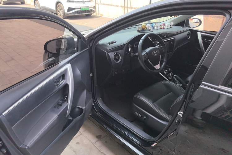 Used Toyota Levin 2017 Revised Dual-Engine 1.8H GS-L E-CVT Leading Edition China V Standard Driver Seat