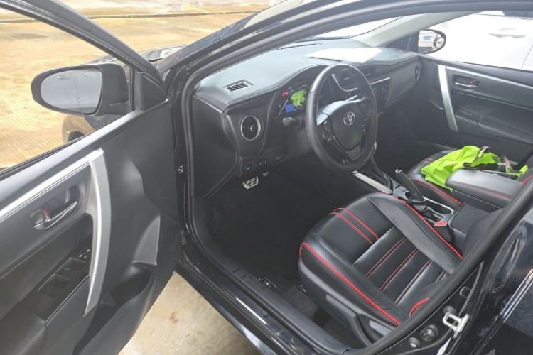 Used Toyota Levin 2017 Revised 185T CVT Elite Edition China V Standard Driver Seat