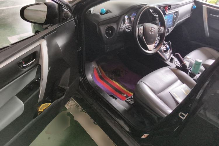 Used Toyota Levin 2017 Revised Dual-Engine 1.8H GS E-CVT Elite Sunroof Version China V Standard Driver Seat