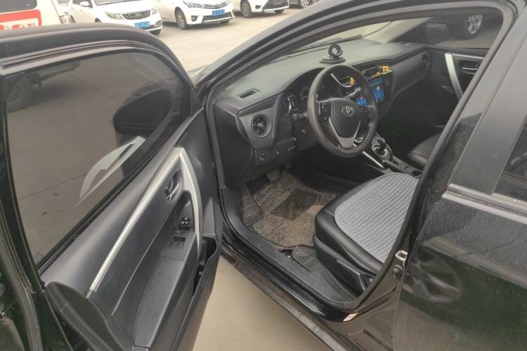Used Toyota Levin 2017 Revised Dual-Engine 1.8H GS E-CVT Elite Sunroof Version China V Standard Driver Seat