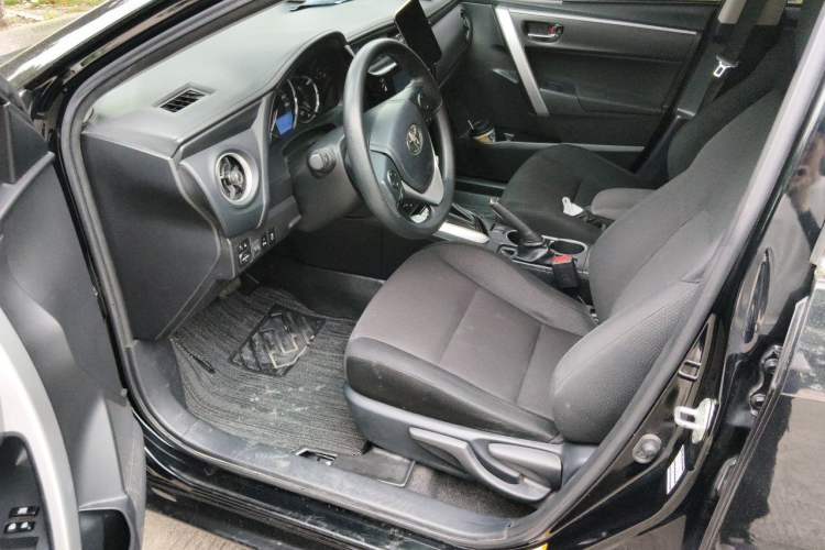 Used Toyota Levin 2017 Revised 185T CVT Elite Edition China V Standard Driver Seat