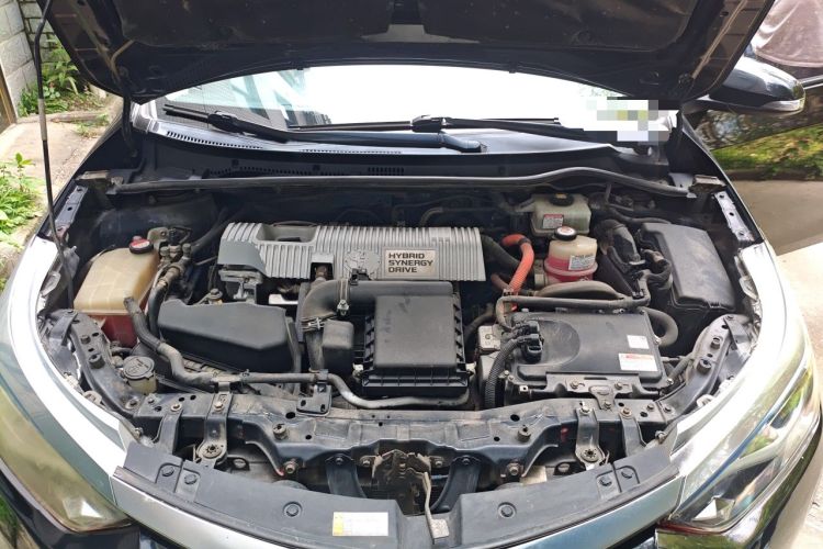 Used Toyota Levin 2017 Revised Dual-Engine 1.8H GS E-CVT Elite Sunroof Version China V Standard Engine Bay