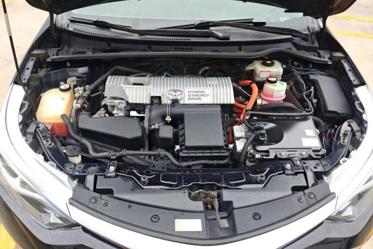 Used Toyota Levin 2017 Revised Dual-Engine 1.8H GS E-CVT Elite Sunroof Version China V Standard Engine Bay