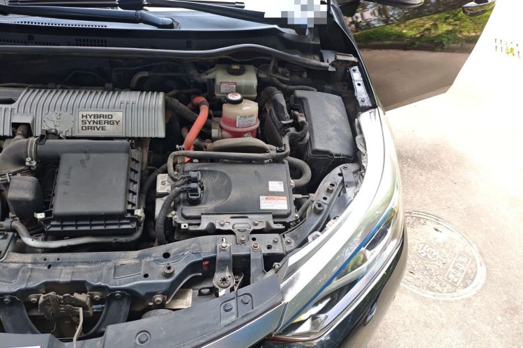 Used Toyota Levin 2017 Revised Dual-Engine 1.8H GS E-CVT Elite Sunroof Version China V Standard Engine Bay Left
