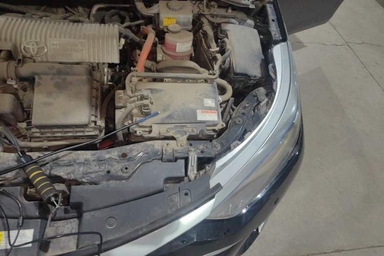 Used Toyota Levin 2017 Revised Dual-Engine 1.8H GS E-CVT Elite Sunroof Version China V Standard Engine Bay Left