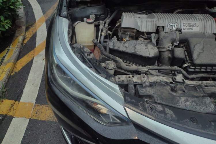 Used Toyota Levin 2017 Revised Dual-Engine 1.8H GS E-CVT Elite Sunroof Version China V Standard Engine Bay Right