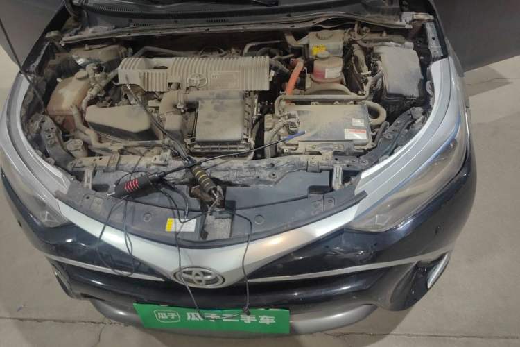 Used Toyota Levin 2017 Revised Dual-Engine 1.8H GS E-CVT Elite Sunroof Version China V Standard Engine Bay