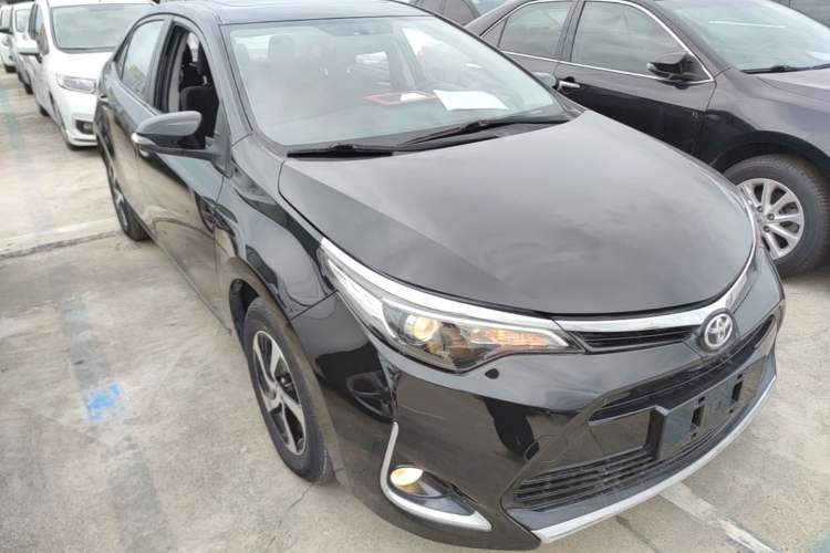 Used Toyota Levin 2017 Revised 185T CVT Elite Edition China V Standard Front Right 45 Deg
