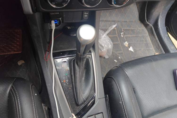 Used Toyota Levin 2017 Revised 185T CVT Elite Edition China V Standard Gear Lever