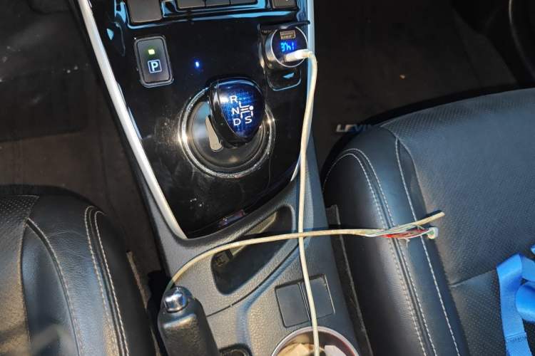Used Toyota Levin 2017 Revised Dual-Engine 1.8H V E-CVT Luxury Edition China V Standard Gear Lever
