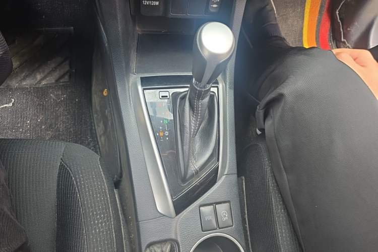Used Toyota Levin 2017 Revised 185T CVT Elite Edition China V Standard Gear Lever