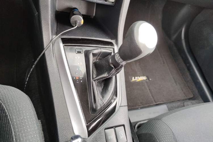 Used Toyota Levin 2017 Revised 185T CVT Elite Edition China V Standard Gear Lever