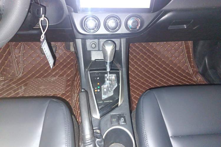 Used Toyota Levin 2017 1.2T G CVT Elite Edition Gear Lever