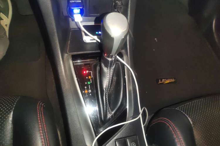Used Toyota Levin 2017 Revised 185T CVT Elite Edition China V Standard Gear Lever