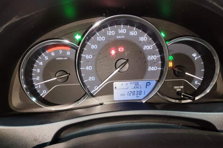 Used Toyota Levin 2017 Revised 185T CVT Elite Edition China V Standard Instrument Cluster