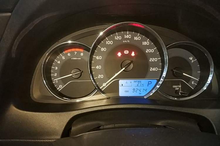 Used Toyota Levin 2017 Revised 185T CVT Elite Edition China V Standard Instrument Cluster