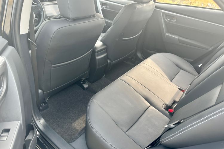 Used Toyota Levin 2017 Revised 185T CVT Elite Edition China V Standard Interior 3
